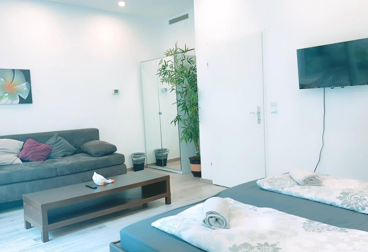 וינה Comfort Apartment 5P Hn מראה חיצוני תמונה
